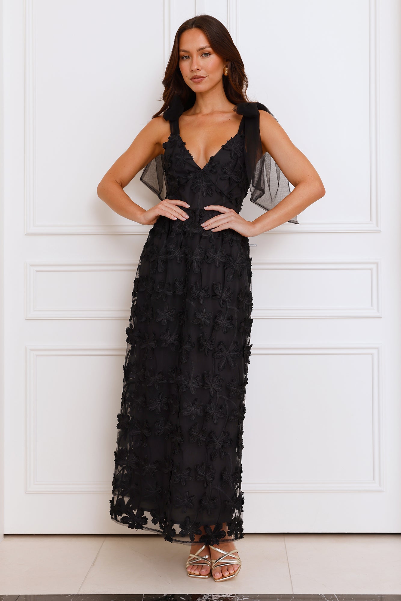 Distinguished Maxi Dress Black