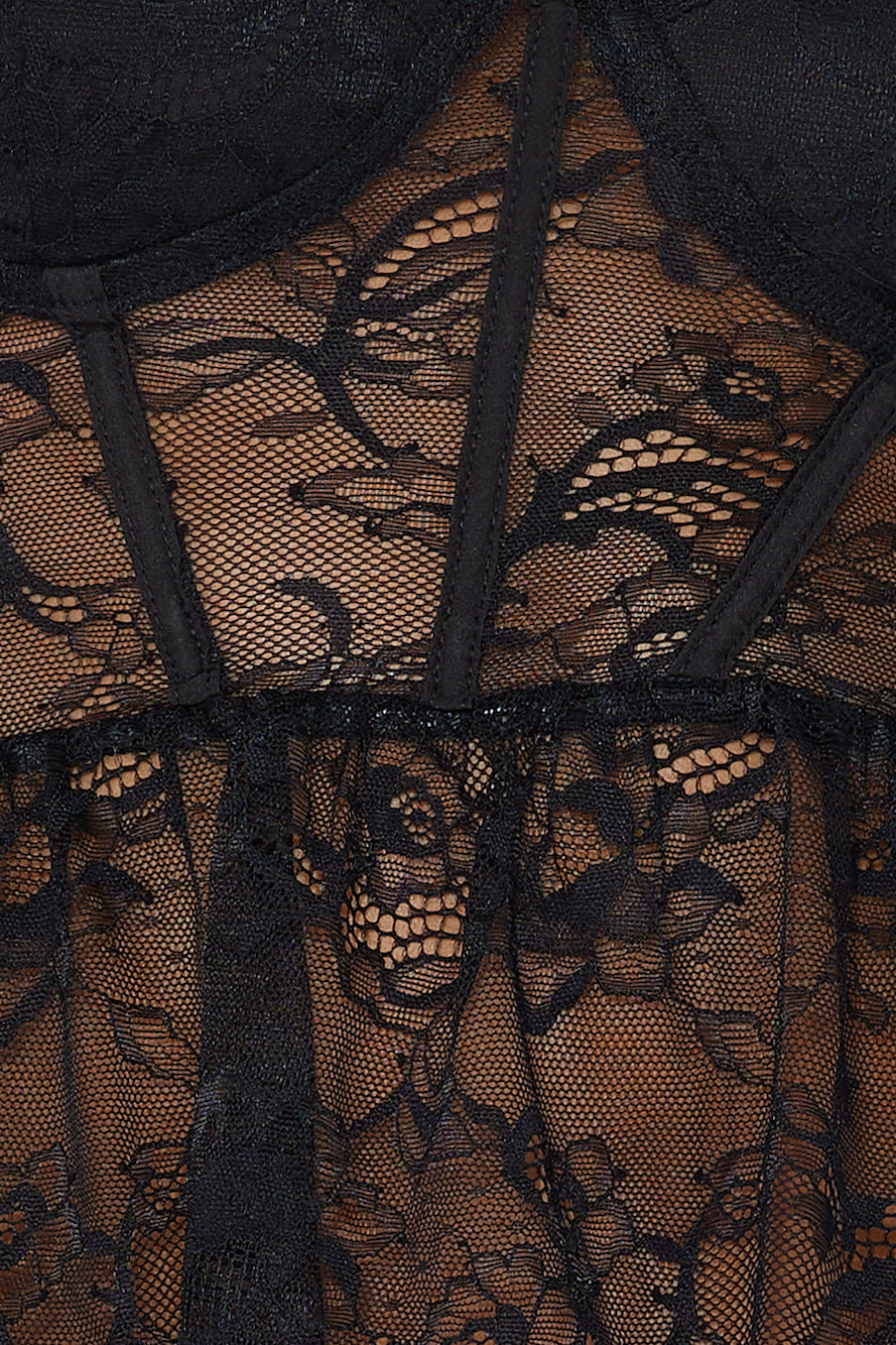Romantic Story Lace Crop Top Black