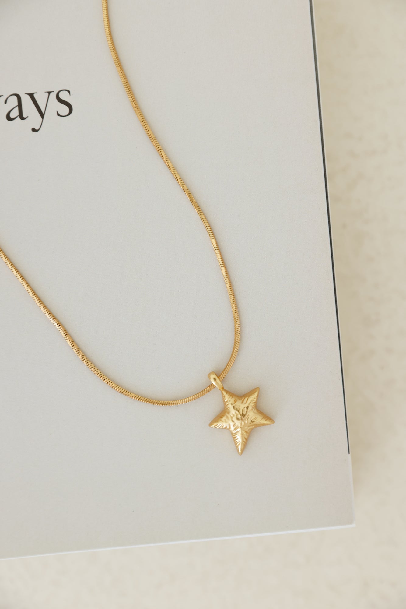 18k Gold Plated Showgirl Necklace Gold