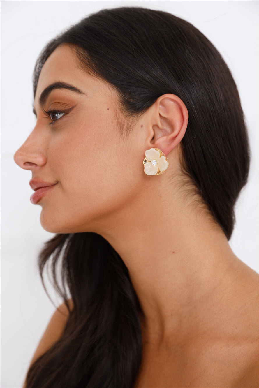 18k Gold Plated Delicate Petals Earrings Gold