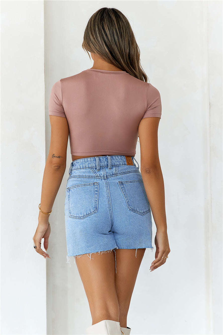 HELLO MOLLY BASE The Baby Tee Crop Top Mocha