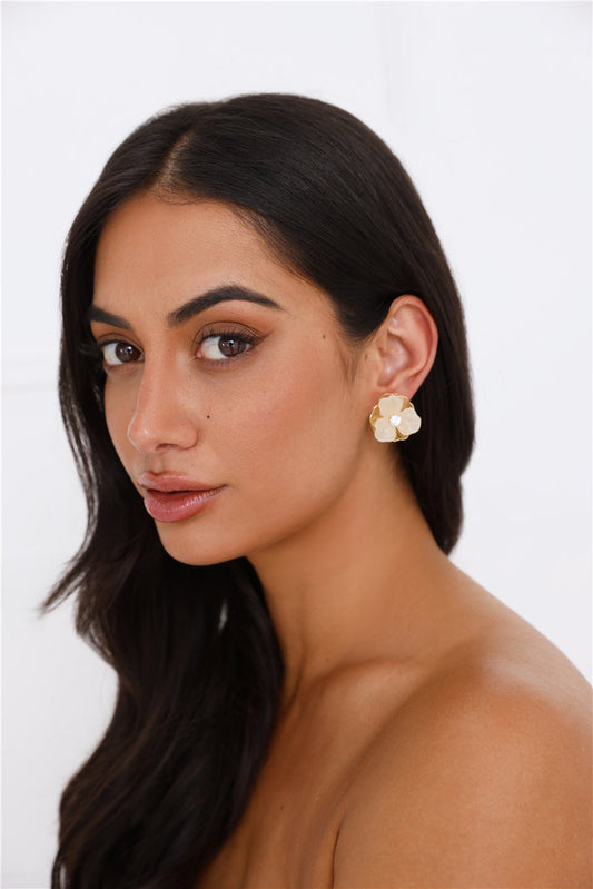 18k Gold Plated Delicate Petals Earrings Gold